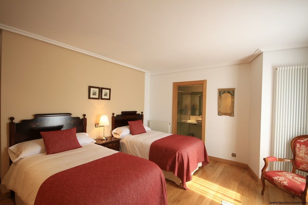 Casa De La Cadena Vendégház Asiáin Kültér fotó